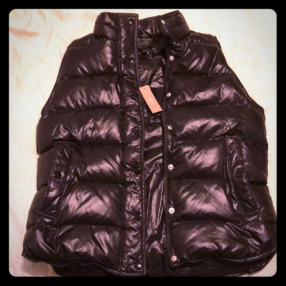 J. Crew Jackets & Blazers - J.Crew puffer vest NWT